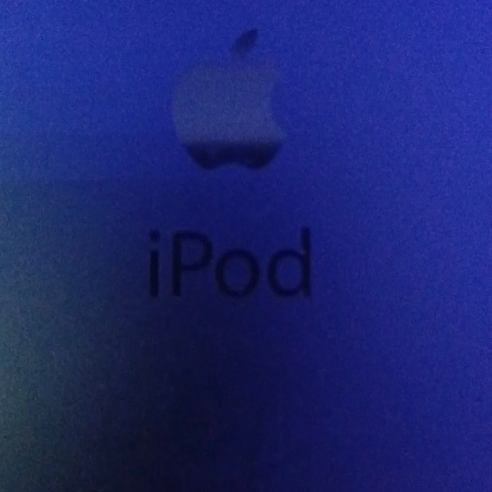 Ipod - Picture 3 of 3